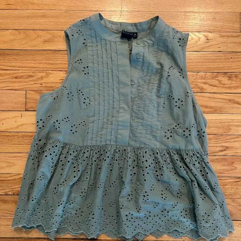 Green Gap Sleeveless Top